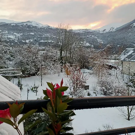 Alojamento de Acomodação e Pequeno-almoço Le Balcon Des Cimes Adast