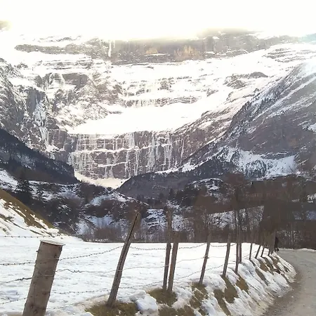 Alojamento de Acomodação e Pequeno-almoço Le Balcon Des Cimes