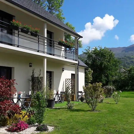 Alojamento de Acomodação e Pequeno-almoço Le Balcon Des Cimes 3*