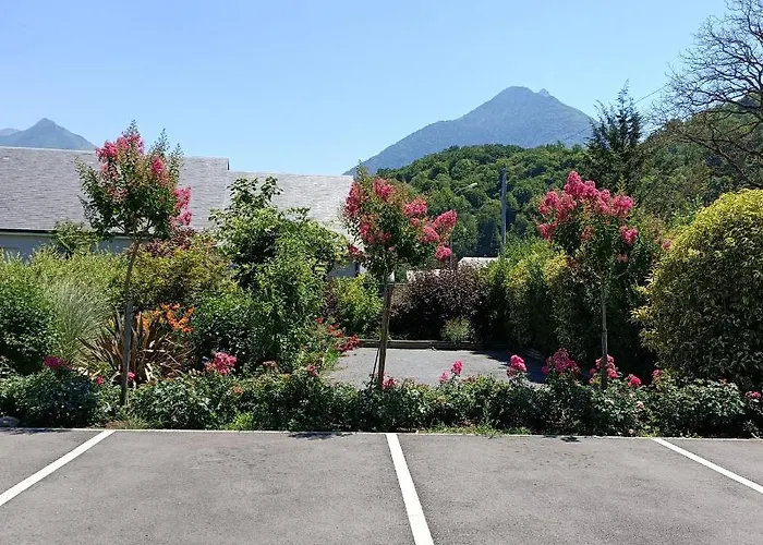 Le Balcon Des Cimes Bed and Breakfast