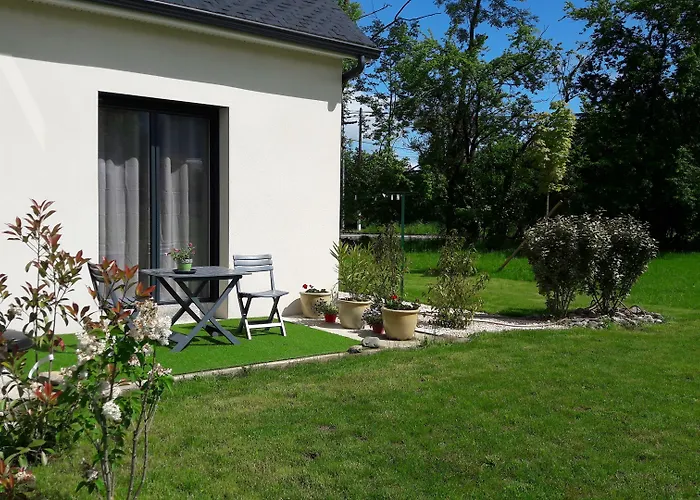 Le Balcon Des Cimes Bed and Breakfast Adast