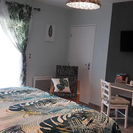 Le Balcon Des Cimes Bed & Breakfast 3*