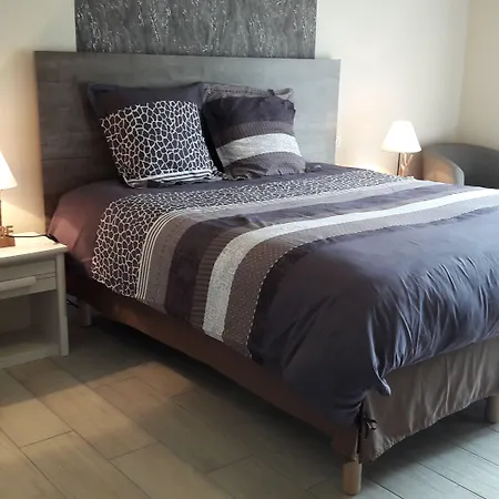 Le Balcon Des Cimes Bed & Breakfast 3*