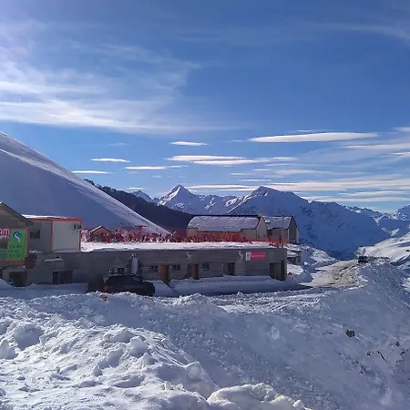 Le Balcon Des Cimes Bed & Breakfast