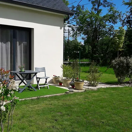 Le Balcon Des Cimes Bed & Breakfast Adast